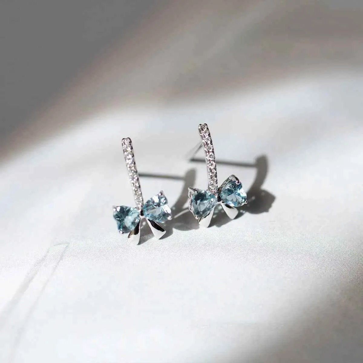 925 Sterling Silver Stud Earrings Charm Jewelry - Ocean Blue Bowknot - Xm375