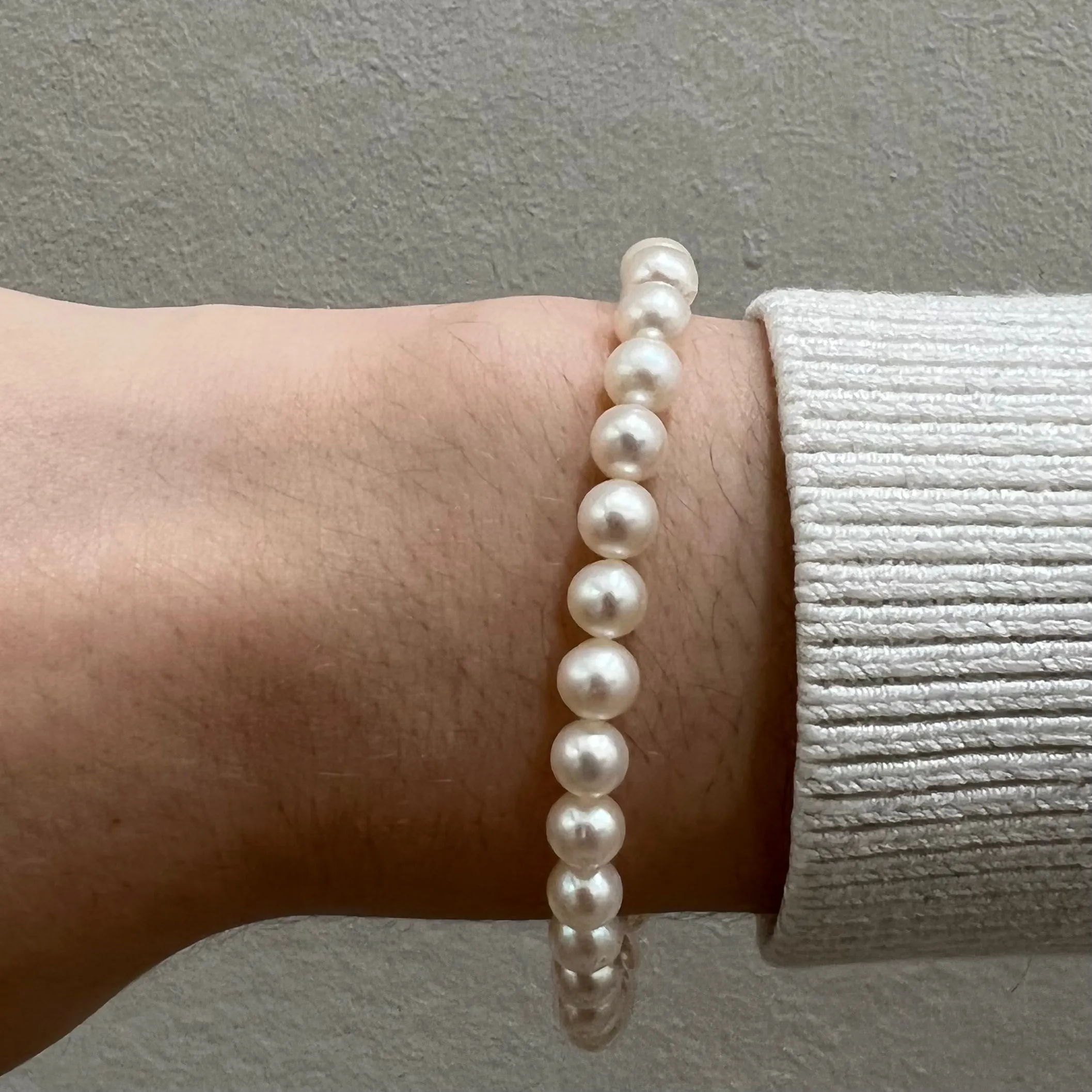 9ct Yellow Gold 5.6mm Freshwater Pearl Bracelet