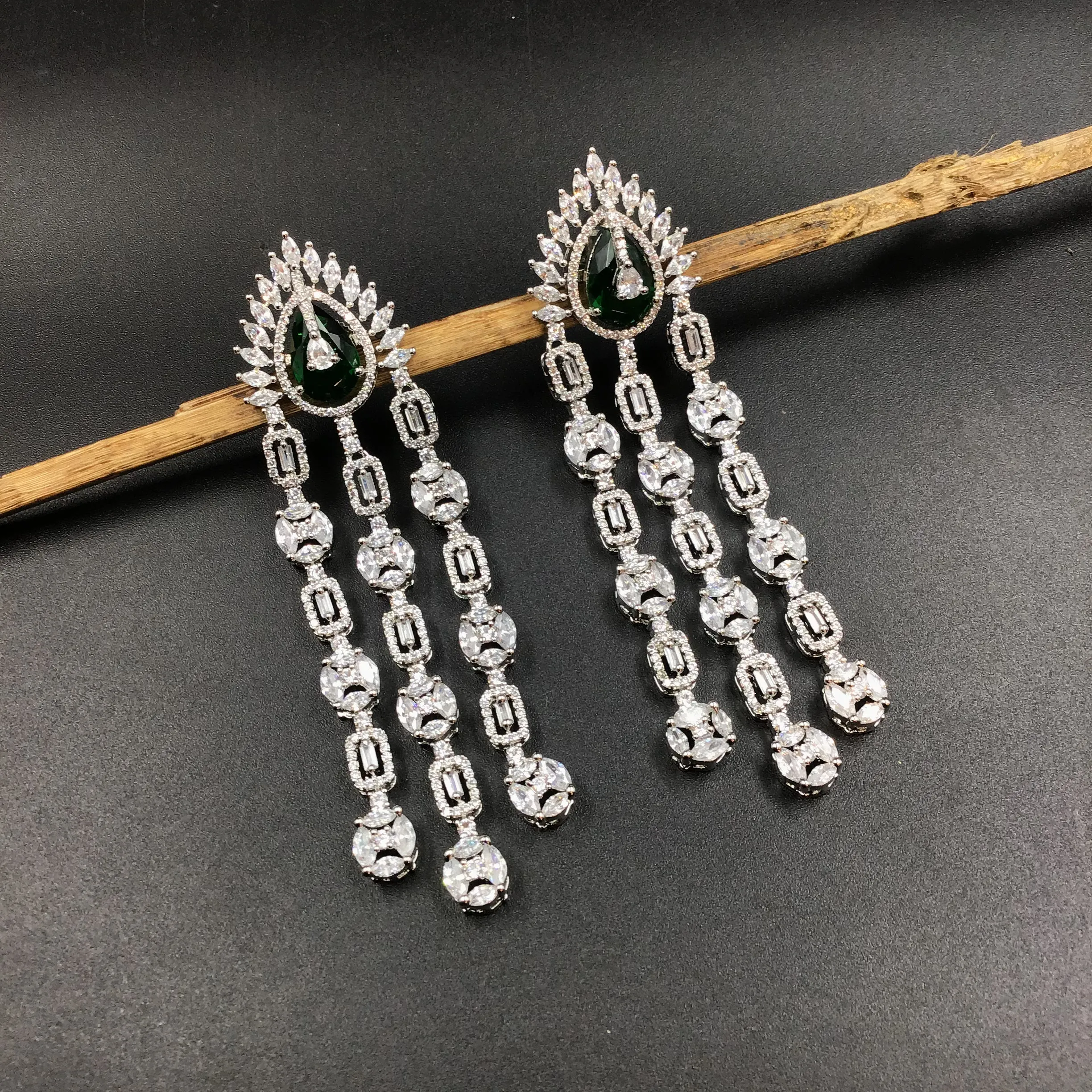 Danglers Zircon/AD Earring 6683-28