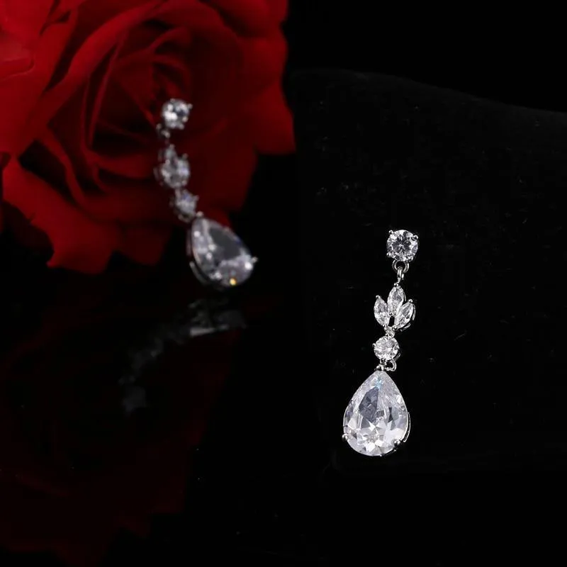 Gorgeous AAA  CZ Diamond Stones Flower Design Wedding Jewelry Set