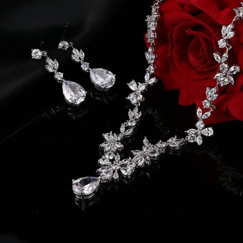 Gorgeous AAA  CZ Diamond Stones Flower Design Wedding Jewelry Set
