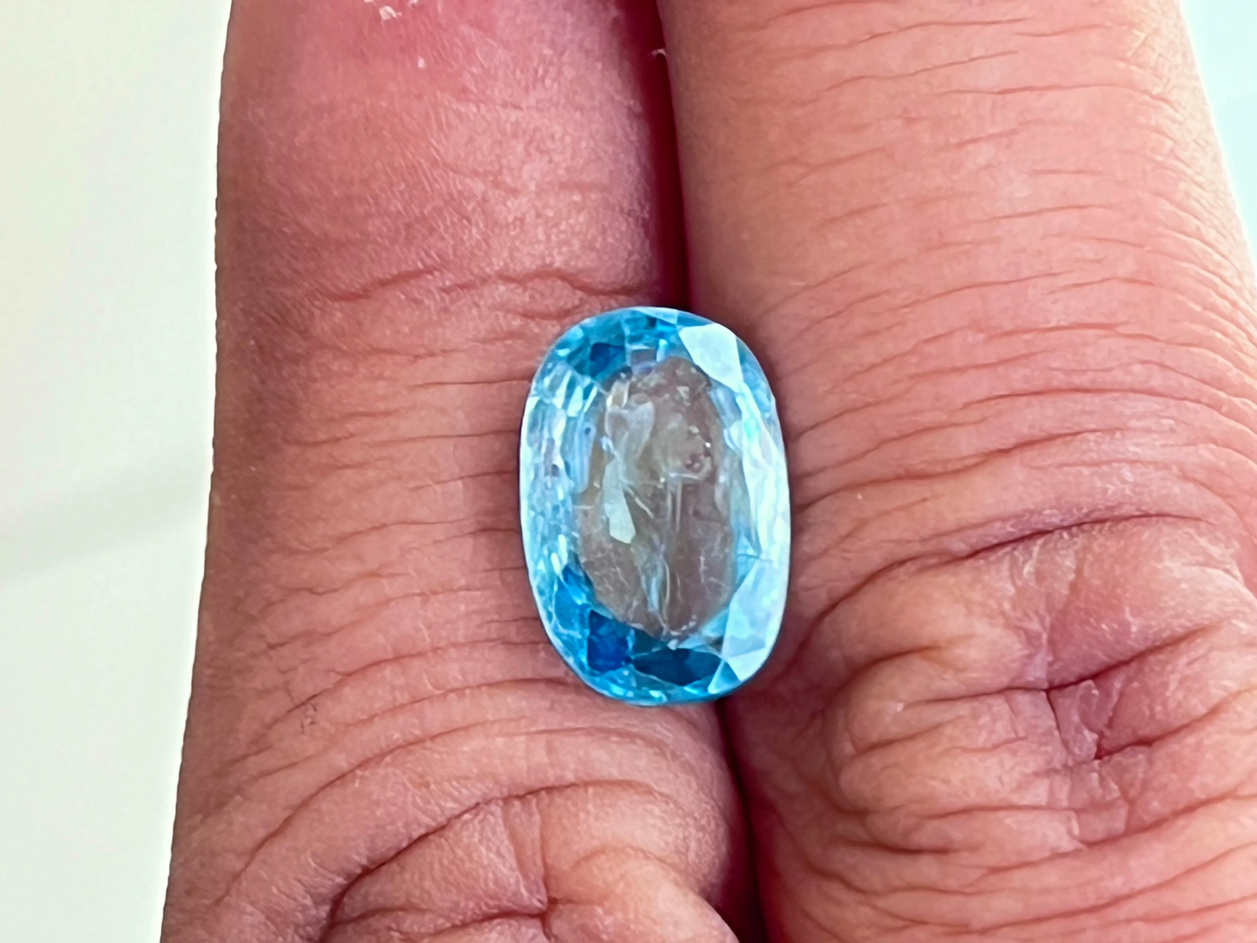 Natural Blue Zircon Gemstone, 5.10 Carat Oval Cut, 8.5x12.5x4mm