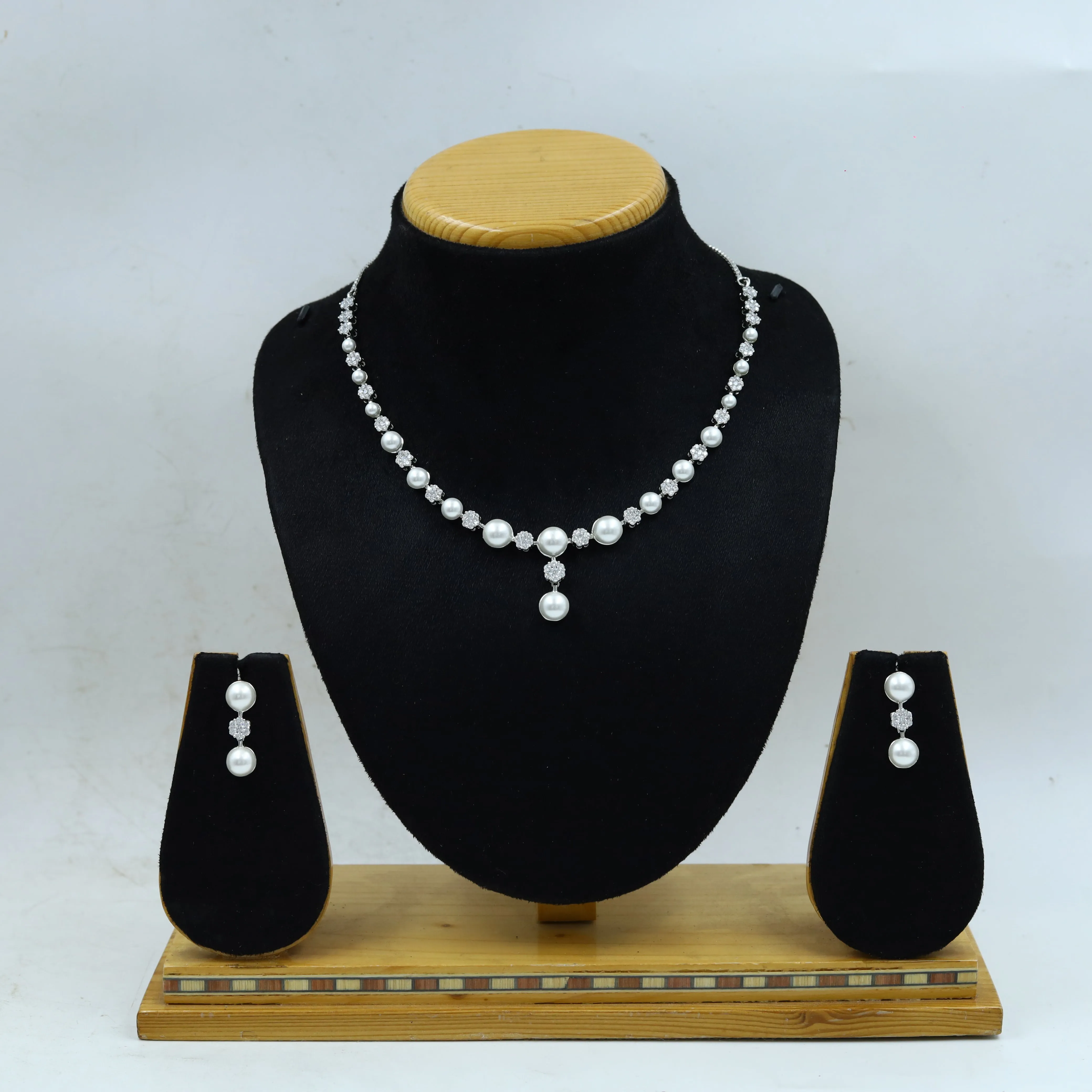 Round Neck Zircon/AD Necklace Set 14838-08