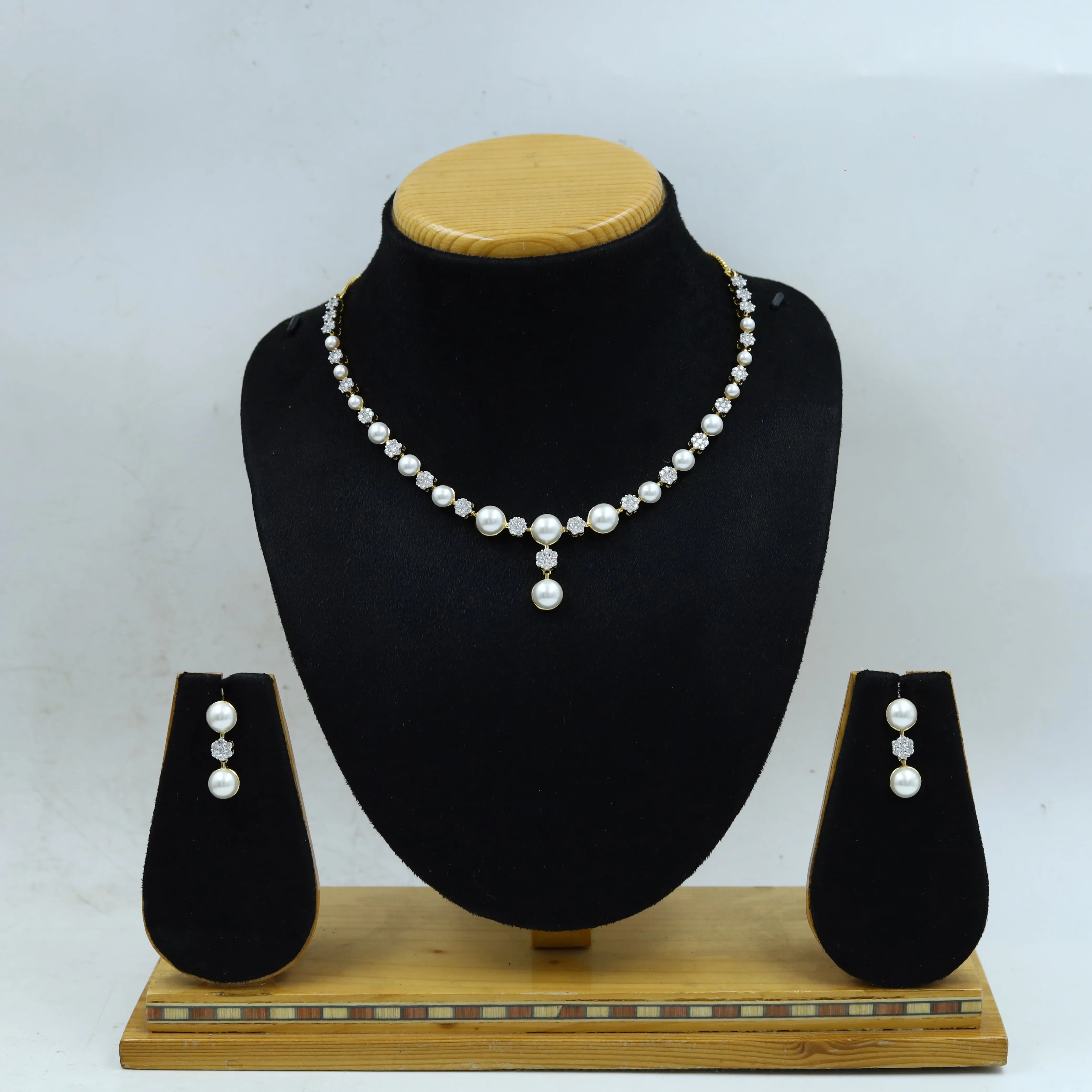 Round Neck Zircon/AD Necklace Set 14838-08