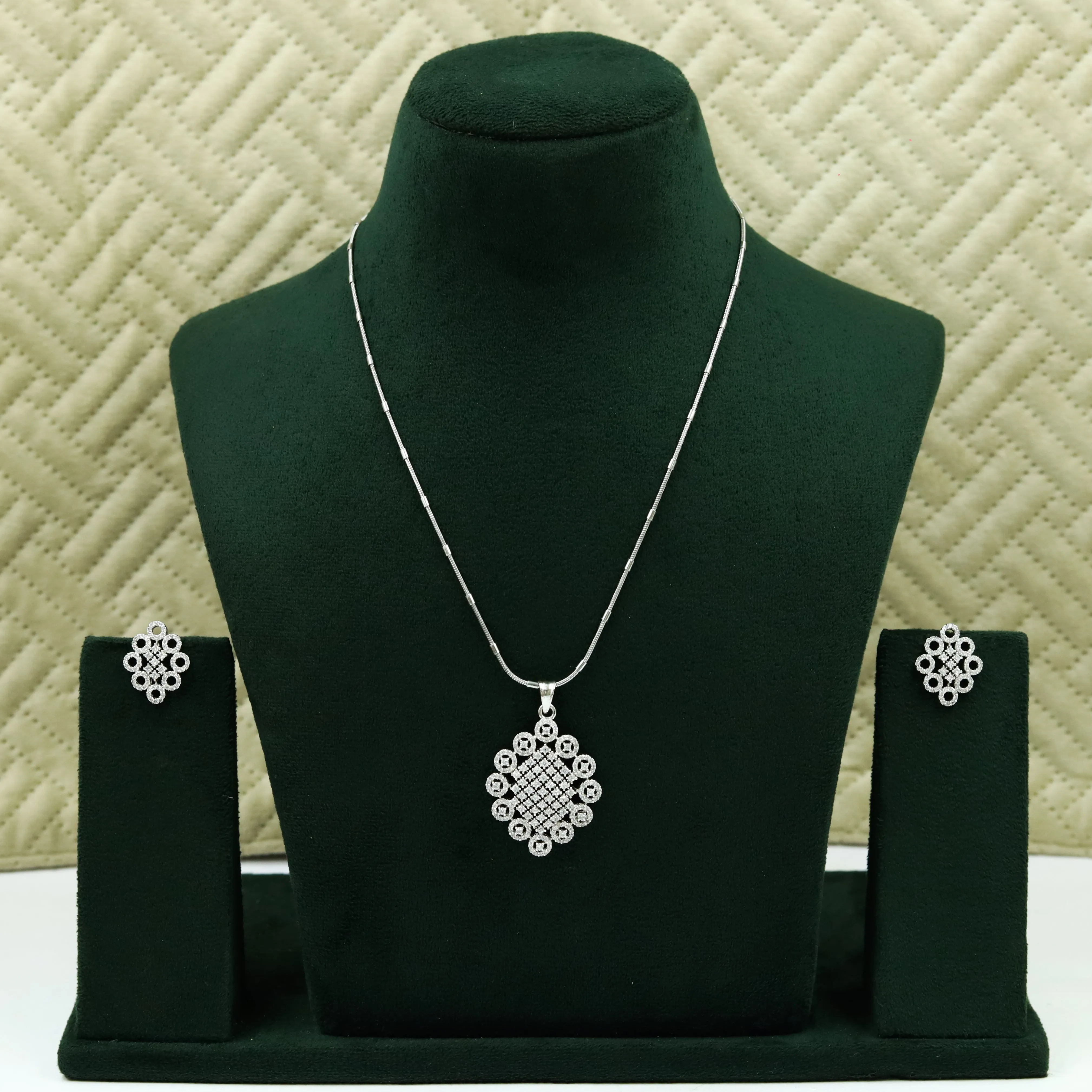 Silver Finish Zircon/AD Pendant Set 5559-100