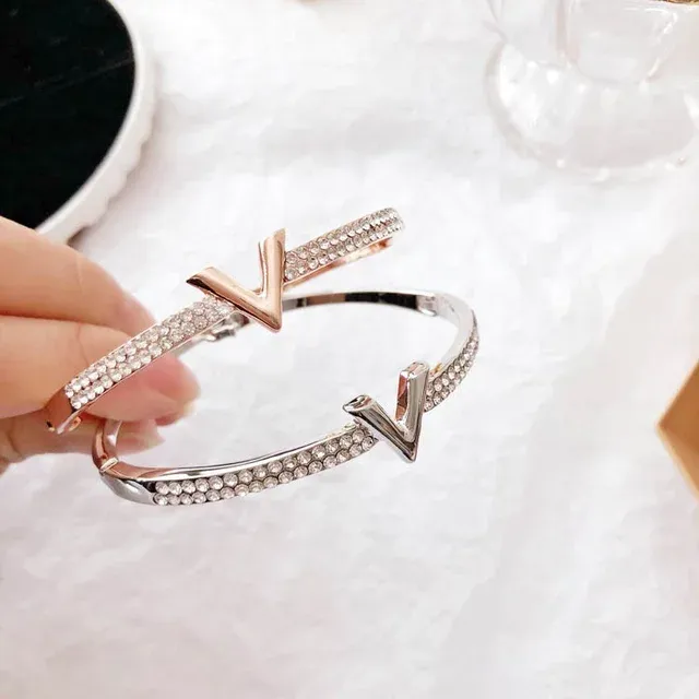 V Crystal with Rhinestone