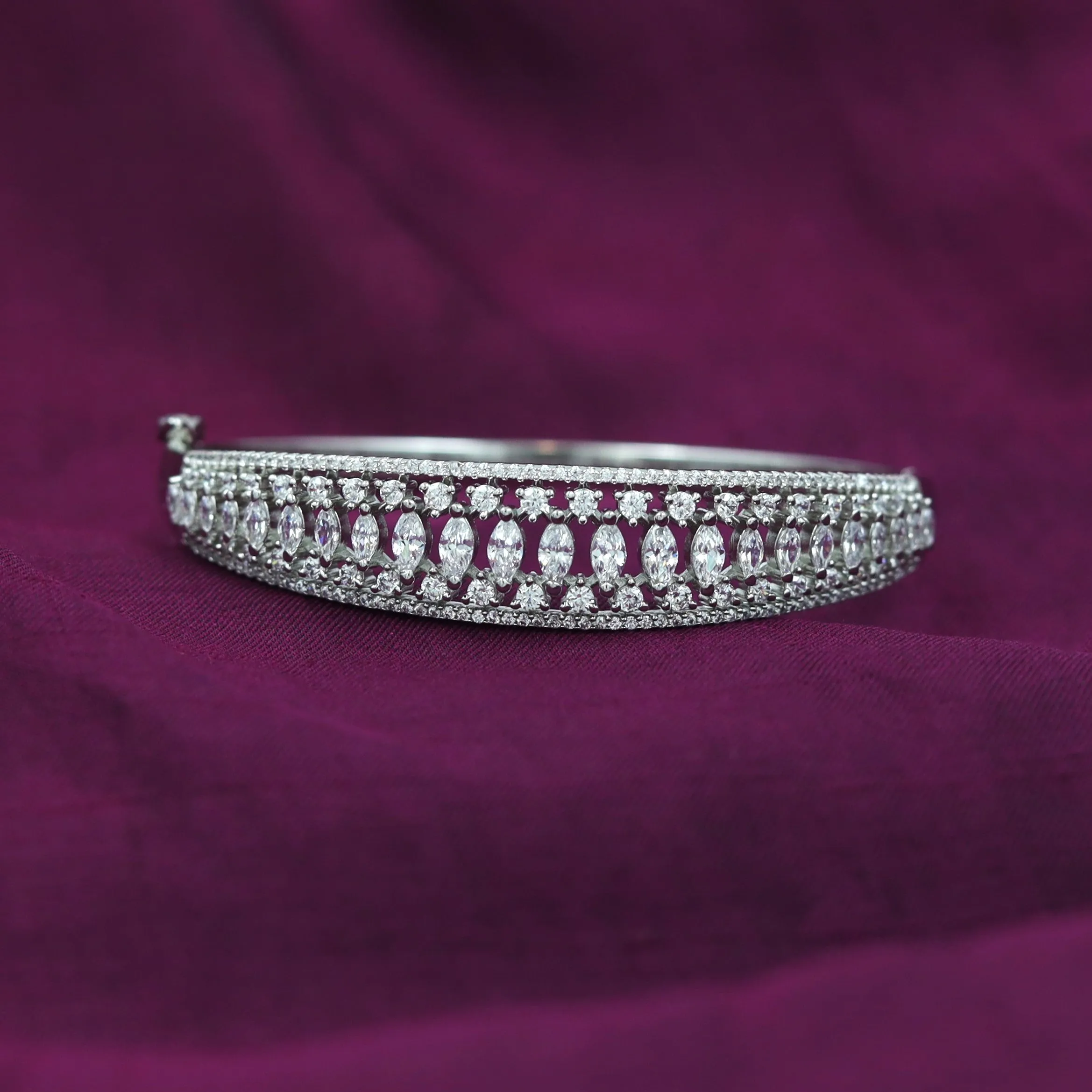 Zircon/AD Bracelet 16923-08